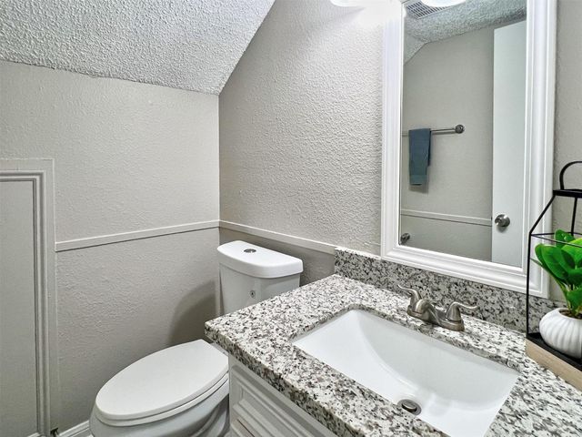 113 June Court, Richwood, TX 77531