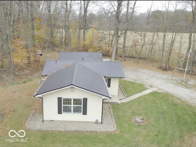 9540 E Brentmoore Road, Brazil, IN 47834