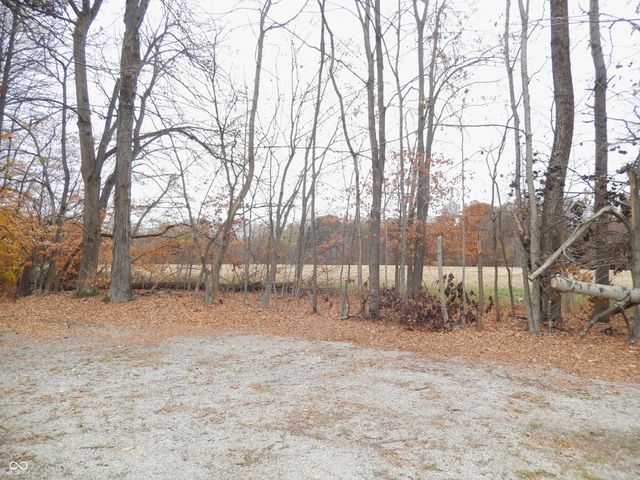 9540 E Brentmoore Road, Brazil, IN 47834