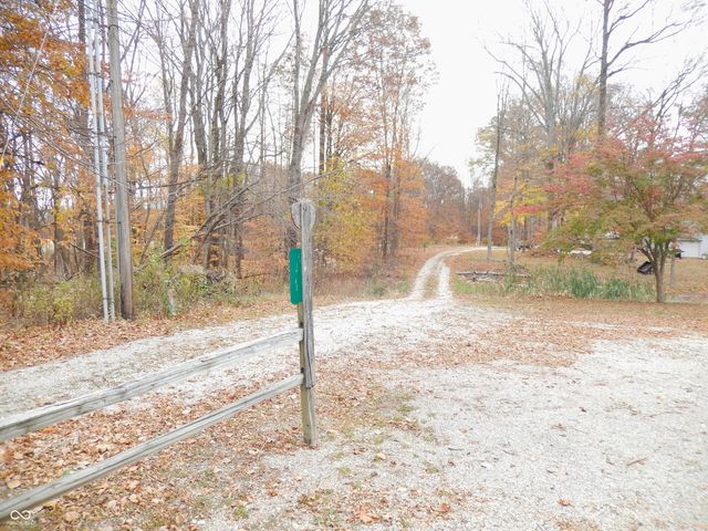 9540 E Brentmoore Road, Brazil, IN 47834