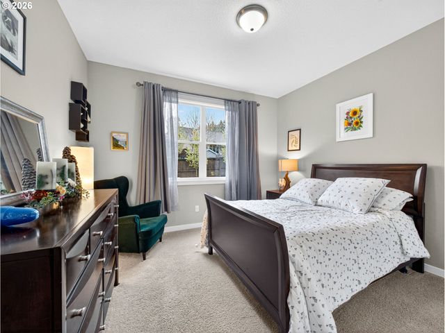 15261 Holcomb Blvd, Oregon City, OR 97045