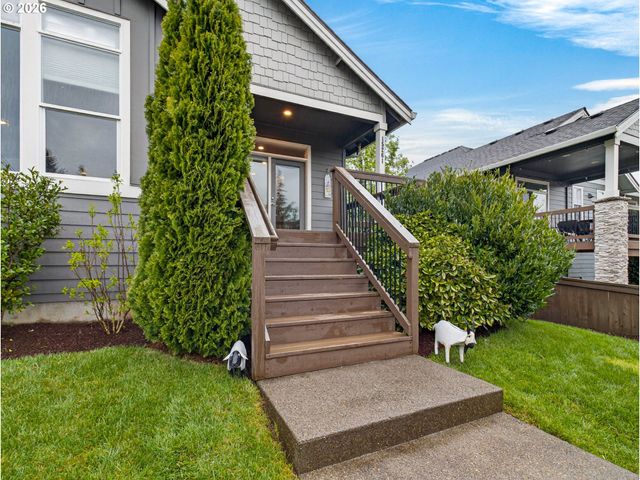 15261 Holcomb Blvd, Oregon City, OR 97045