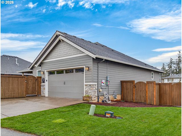 15261 Holcomb Blvd, Oregon City, OR 97045