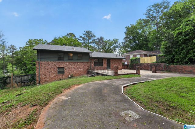 945 RIDGEWOOD CIRCLE, Birmingham, AL 35235