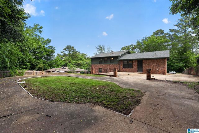 945 RIDGEWOOD CIRCLE, Birmingham, AL 35235
