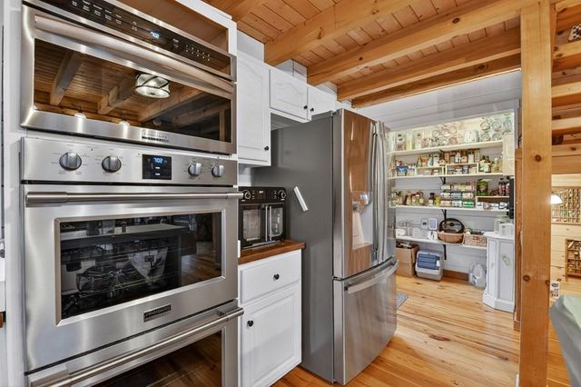 222 Grouse Lane, Talking Rock, GA 30175