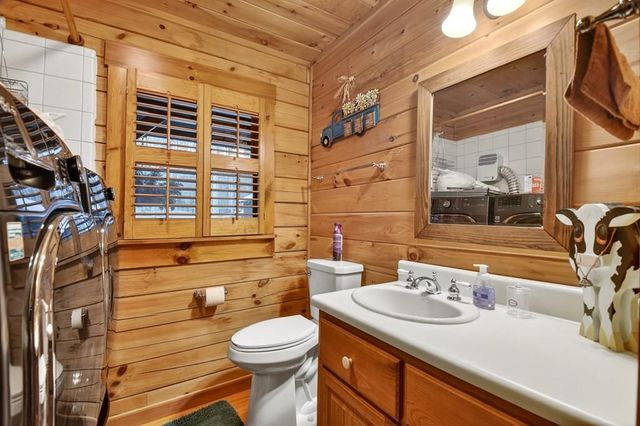 222 Grouse Lane, Talking Rock, GA 30175