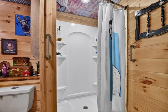 222 Grouse Lane, Talking Rock, GA 30175