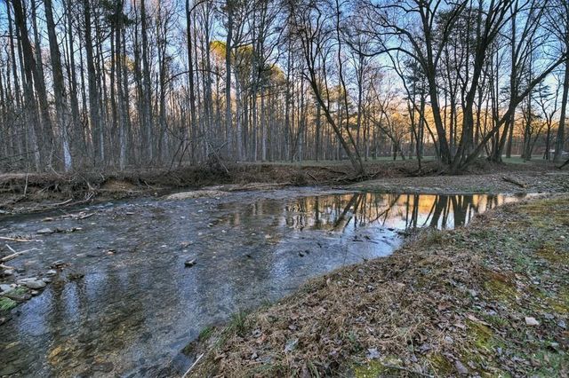 222 Grouse Lane, Talking Rock, GA 30175