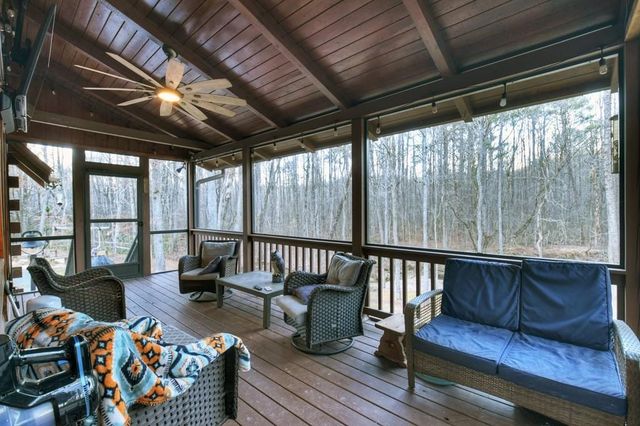 222 Grouse Lane, Talking Rock, GA 30175