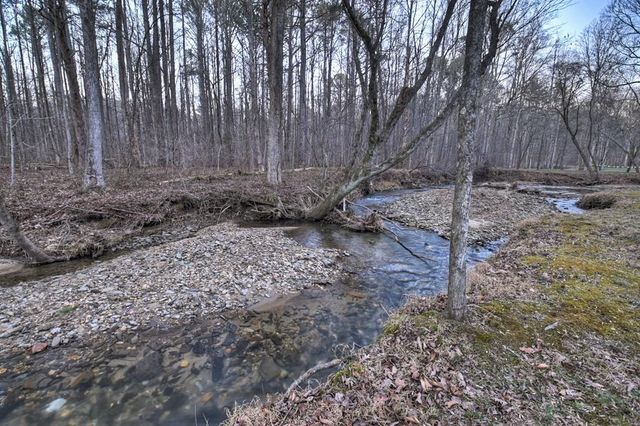 222 Grouse Lane, Talking Rock, GA 30175