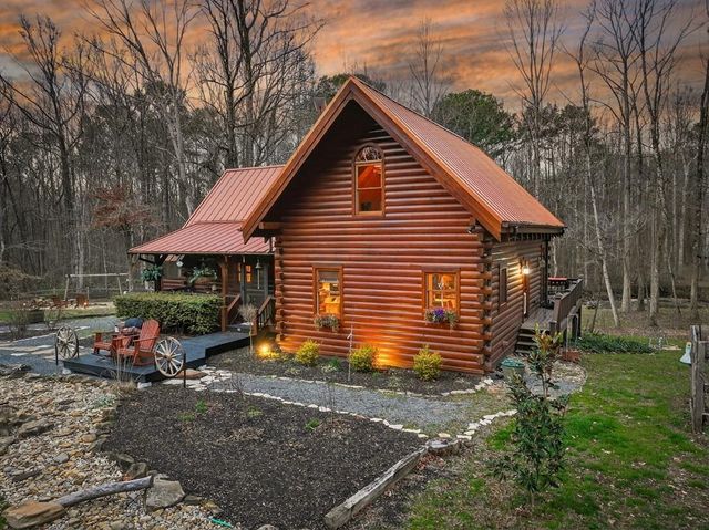 222 Grouse Lane, Talking Rock, GA 30175