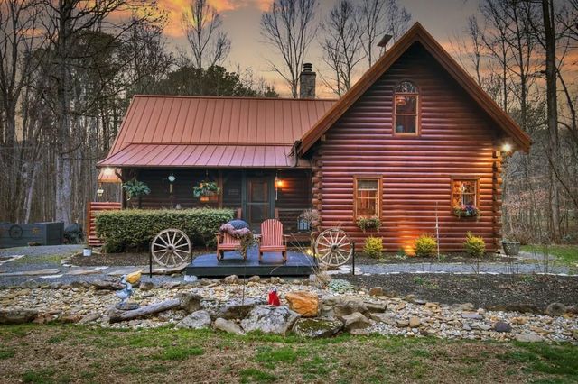 222 Grouse Lane, Talking Rock, GA 30175