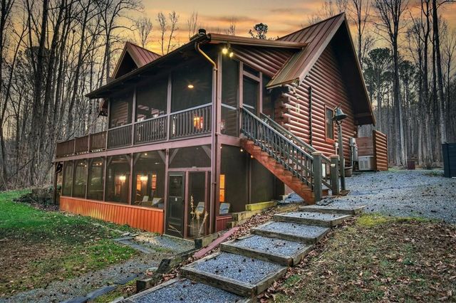 222 Grouse Lane, Talking Rock, GA 30175