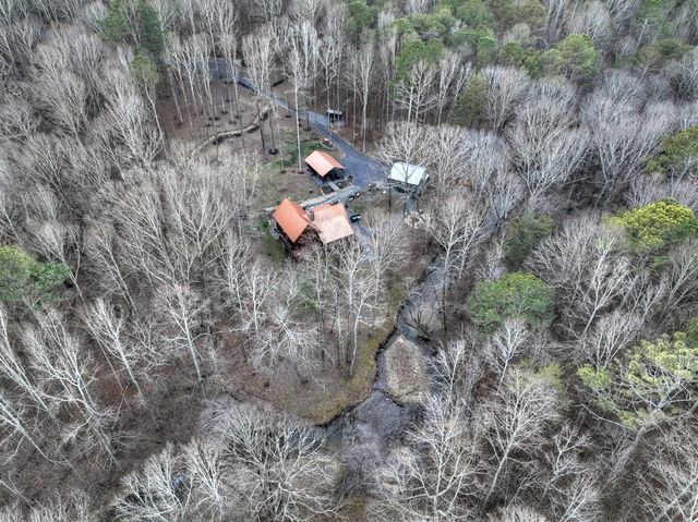 222 Grouse Lane, Talking Rock, GA 30175