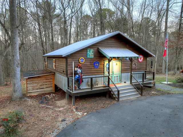 222 Grouse Lane, Talking Rock, GA 30175