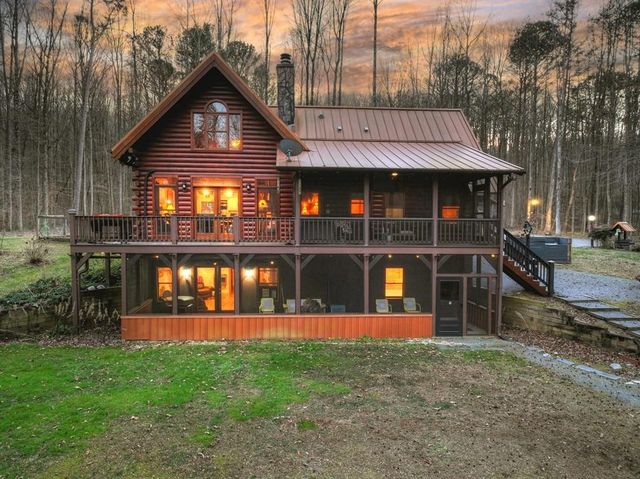 222 Grouse Lane, Talking Rock, GA 30175