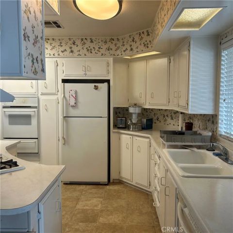 9800 Base Line 70, Alta Loma, CA 91701