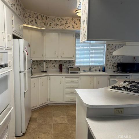 9800 Base Line 70, Alta Loma, CA 91701