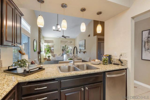 14872 Summerbreeze Way, San Diego, CA 92128