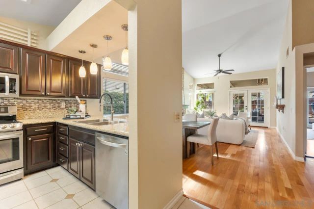 14872 Summerbreeze Way, San Diego, CA 92128