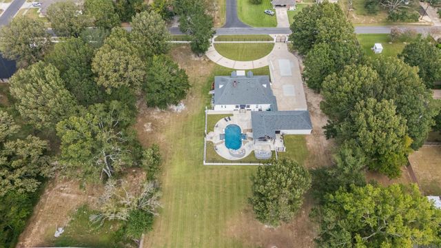 2310 Marianne Dr, Zachary, LA 70791