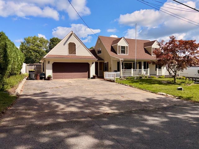 158 Vermont Ave, Somerset, MA 02726