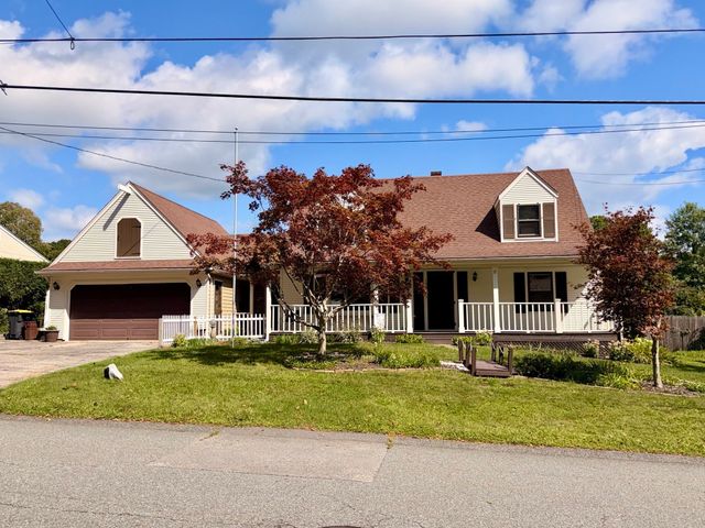 158 Vermont Ave, Somerset, MA 02726