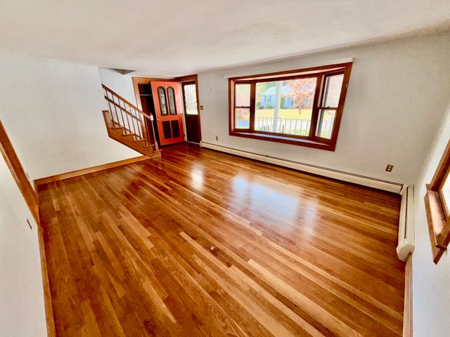 158 Vermont Ave, Somerset, MA 02726