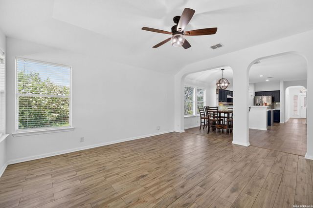 10203 Divide Mt, San Antonio, TX 78223