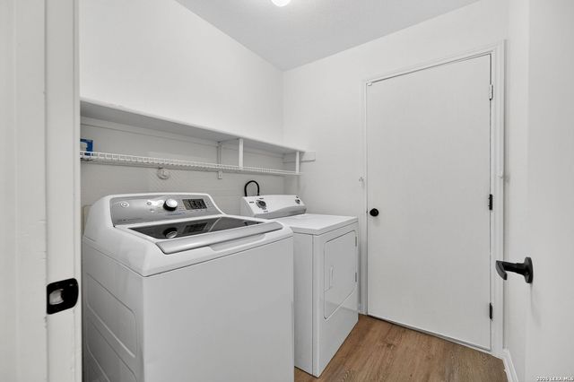 10203 Divide Mt, San Antonio, TX 78223