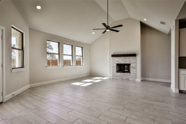 101 Gardenia Drive, Azle, TX 76020