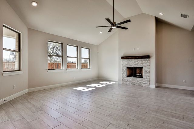 101 Gardenia Drive, Azle, TX 76020