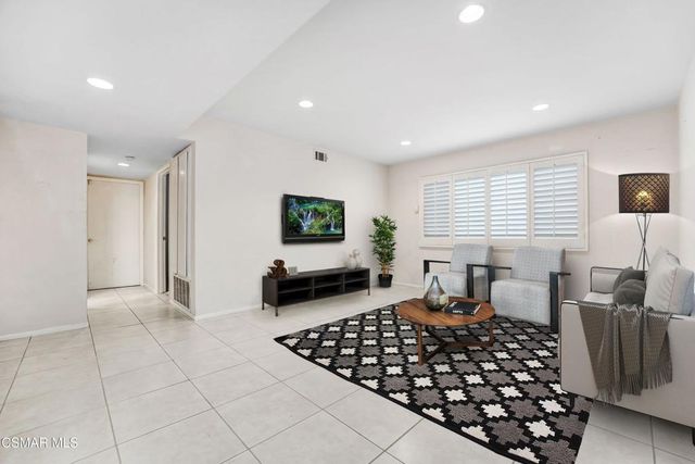 3058 Seahorse Avenue, Ventura, CA 93001