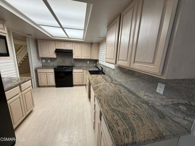 3058 Seahorse Avenue, Ventura, CA 93001