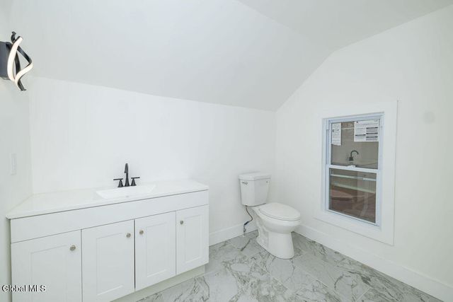 242 Linden Street, Schenectady, NY 12304