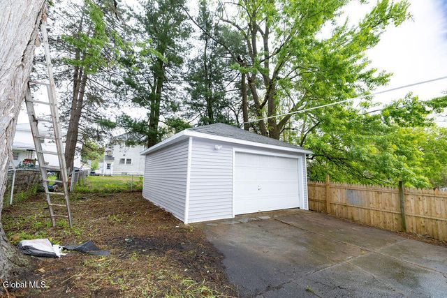242 Linden Street, Schenectady, NY 12304