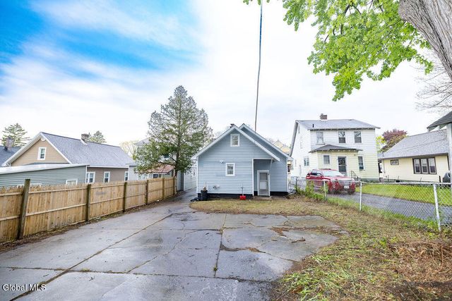242 Linden Street, Schenectady, NY 12304