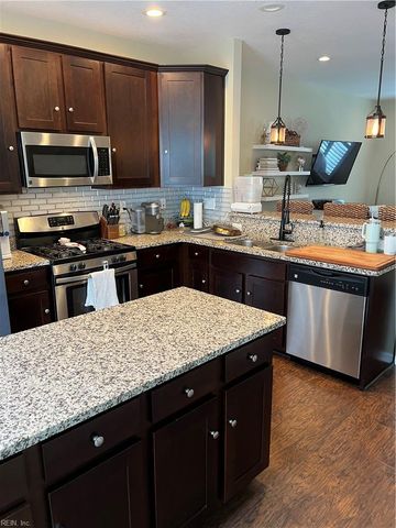 213 Feldspar ST, Virginia Beach, VA 23462