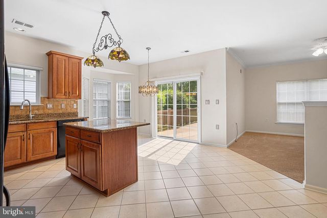 28 RAINFLOWER LN, West Windsor, NJ 08550