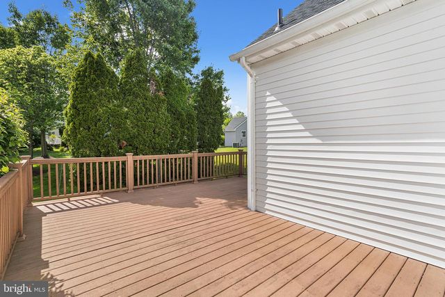28 RAINFLOWER LN, West Windsor, NJ 08550