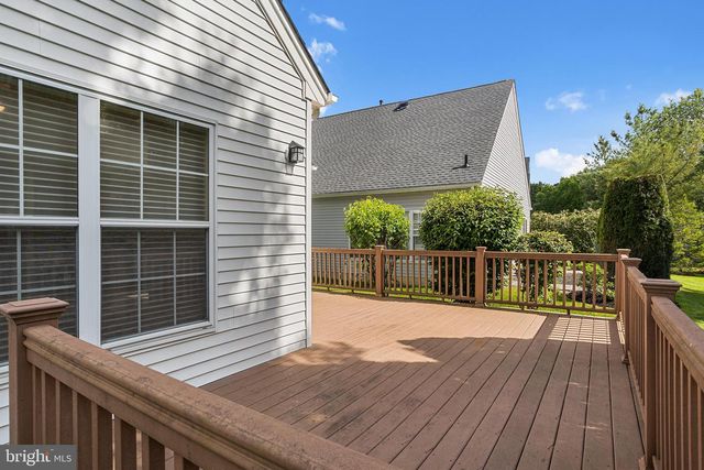 28 RAINFLOWER LN, West Windsor, NJ 08550