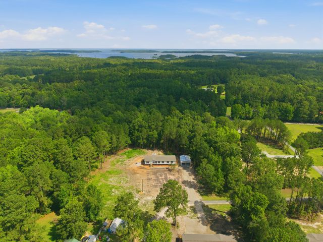 329 Hickory Nut Way, Cross, SC 29436