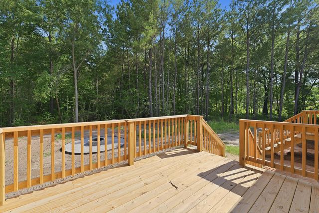 329 Hickory Nut Way, Cross, SC 29436
