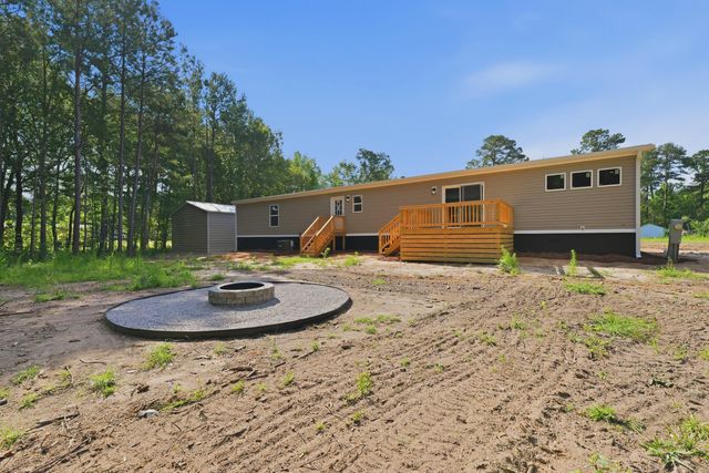 329 Hickory Nut Way, Cross, SC 29436