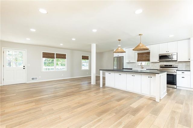 729 Osco Parkway, Woodstock, GA 30188