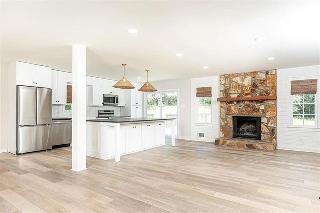729 Osco Parkway, Woodstock, GA 30188