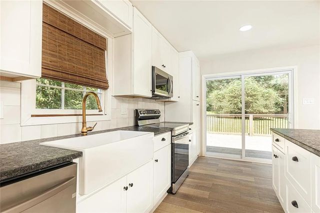 729 Osco Parkway, Woodstock, GA 30188
