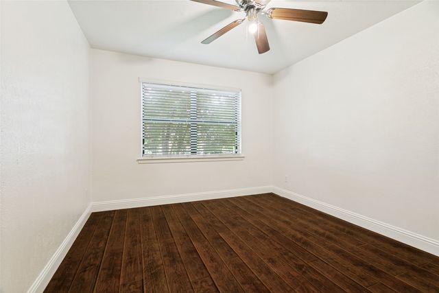 1904 Old Kirk Road, Bedford, TX 76022