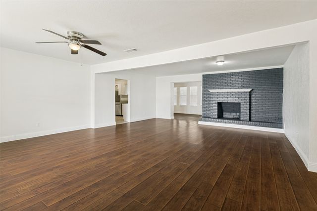 1904 Old Kirk Road, Bedford, TX 76022